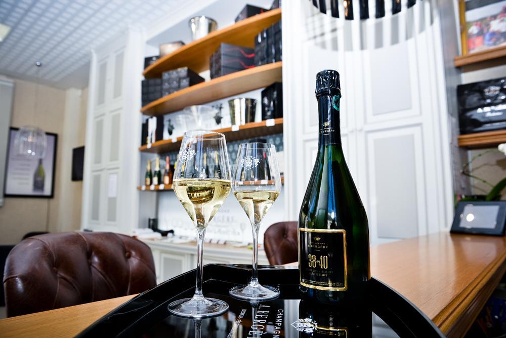 Champagne Andre Bergere & Suites Épernay Exterior foto