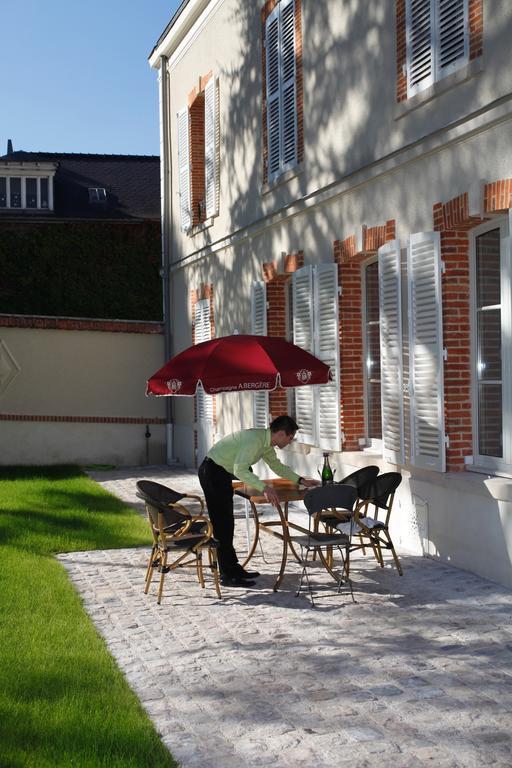 Champagne Andre Bergere & Suites Épernay Cameră foto
