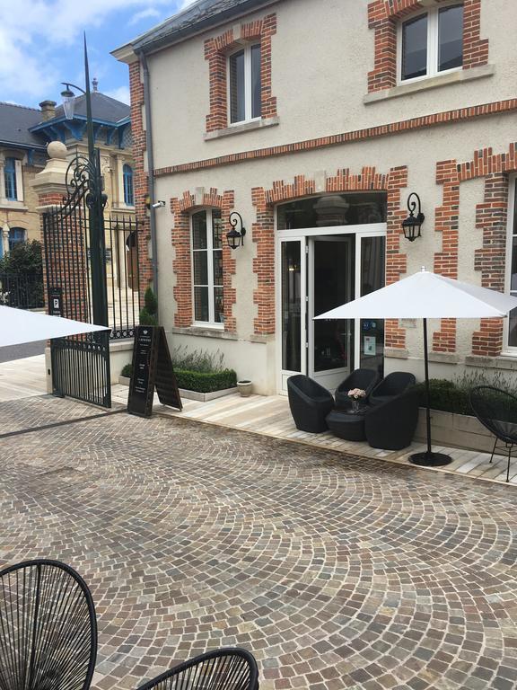 Champagne Andre Bergere & Suites Épernay Exterior foto